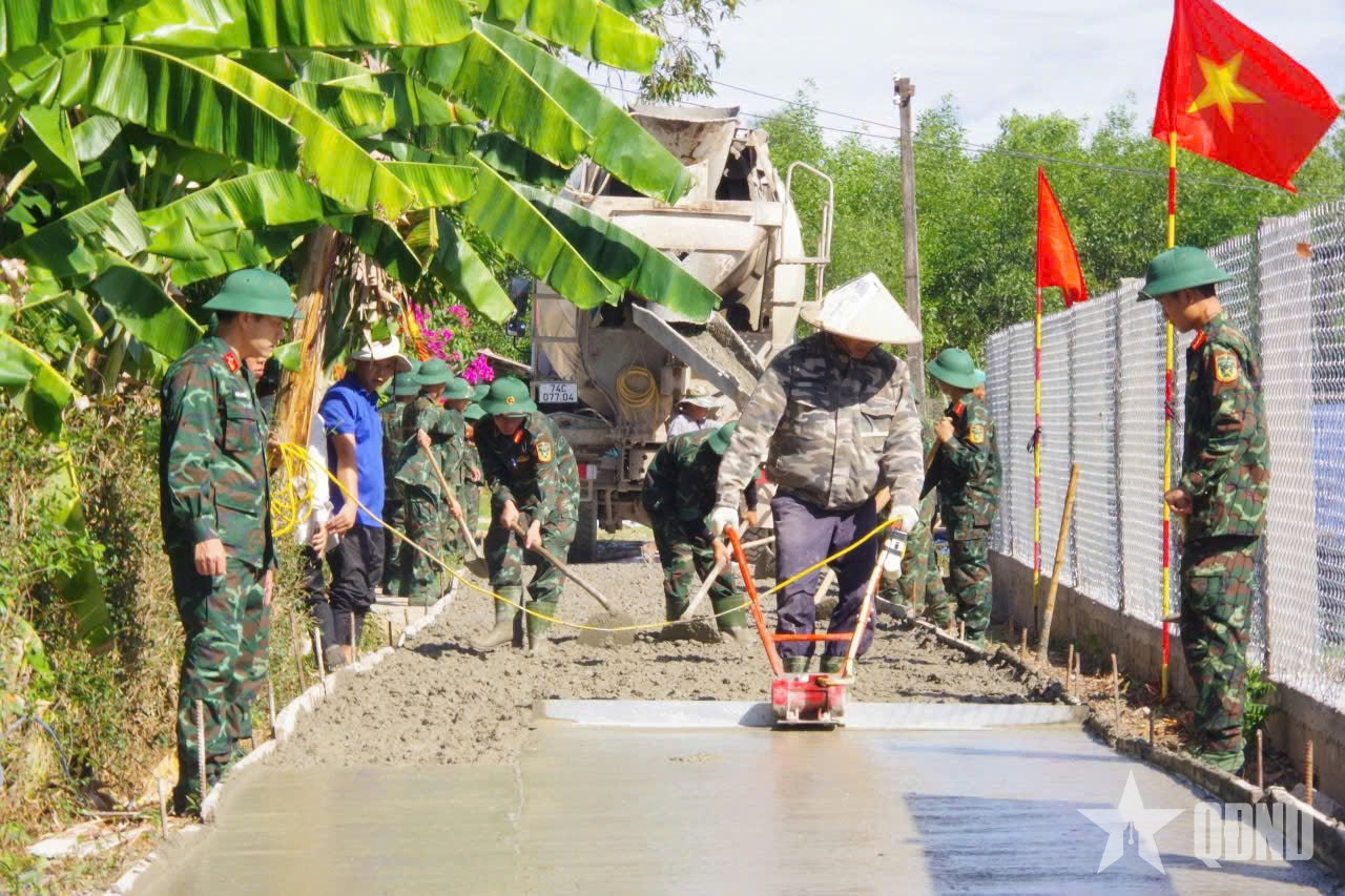 Sáng tạo, hiệu quả trong học tập và làm theo Bác ở Sư đoàn 968, Quân khu 4